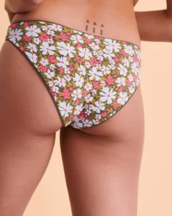 Maaji CROCODILE Reversible High Leg Bikini Bottom -Swim Pretty Shop https3A2F2Fwww.bikinivillage.com2Fglobalassets2Fbv2Fimages ecomm2F23s12Fmaaji 3265sbc025 b1127 3.jpg 640x