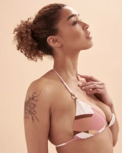 Maaji Cube Estelle Reversible Triangle Bikini Top -Swim Pretty Shop https3A2F2Fwww.bikinivillage.com2Fglobalassets2Fbv2Fimages ecomm2F23s52Fmaaji 2769str603 b1512 5.jpg 640x