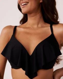 SOLID D Cup Ruffle Bikini Top -Swim Pretty Shop https3A2F2Fwww.lavieenrose.com2Fglobalassets2Flver2Fpictures 22f22Fswim2F70200056 00001 3.jpg 640x