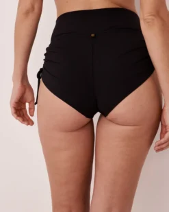 SOLID Boyleg Bikini Bottom -Swim Pretty Shop https3A2F2Fwww.lavieenrose.com2Fglobalassets2Flver2Fpictures 22f32Fswim2F70300323 00001 3.jpg 640x