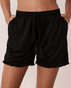 Shorts With Tassel Trim -Swim Pretty Shop https3A2F2Fwww.lavieenrose.com2Fglobalassets2Flver2Fpictures 23s12Fbeachwear accessories2F80200022 00001 3.jpg 640x