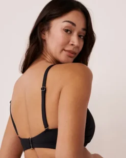 SOLID D Cup Triangle Bikini Top -Swim Pretty Shop https3A2F2Fwww.lavieenrose.com2Fglobalassets2Flver2Fpictures 23s12Fswim2F70200069 00001 3.jpg 640x