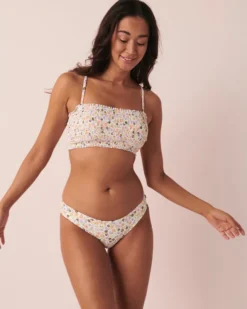 SMOCKING Bandeau Bikini Top -Swim Pretty Shop https3A2F2Fwww.lavieenrose.com2Fglobalassets2Flver2Fpictures 23s22Fswim2F70100414 p10225 1.jpg 640x