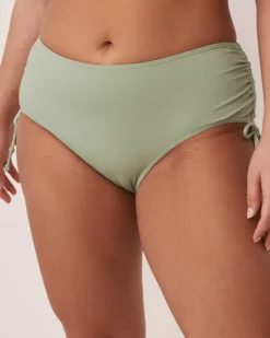 LILYPAD Recycled Fibers Mid Waist Bikini Bottom 13 LILYPAD Recycled Fibers Mid Waist Bikini Bottom -Swim Pretty Shop https3A2F2Fwww.lavieenrose.com2Fglobalassets2Flver2Fpictures 23s22Fswim2F70300371 30087 6.jpg 640x