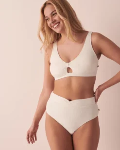 TEXTURED Bralette Bikini Top 16 TEXTURED Bralette Bikini Top -Swim Pretty Shop https3A2F2Fwww.lavieenrose.com2Fglobalassets2Flver2Fpictures 23s32Fswimwear2F70100473 10006 2.jpg 640x