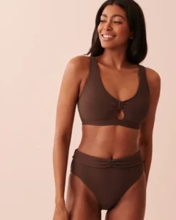 TEXTURED Bralette Bikini Top 11 TEXTURED Bralette Bikini Top -Swim Pretty Shop https3A2F2Fwww.lavieenrose.com2Fglobalassets2Flver2Fpictures 23s32Fswimwear2F70100473 20040 1.jpg 640x